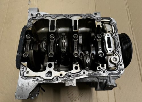 Volkswagen Golf VII, Skoda Octavia III, Audi A3 (8V) 1.0 TSI CHZ motorblokk 04c103023j