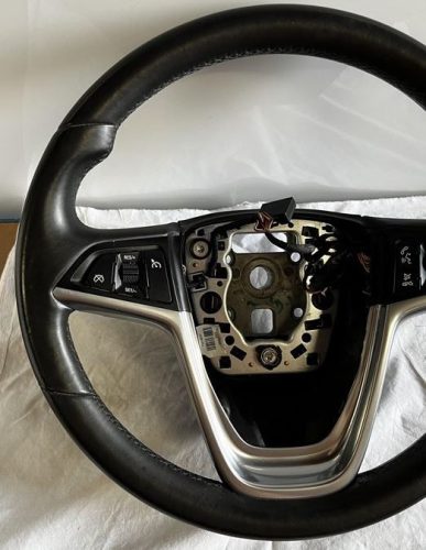 Opel Insignia A kormány