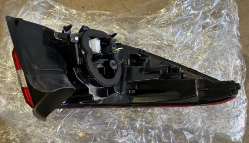 Opel Grandland X jobb hátsó LED lámpa 9846766680