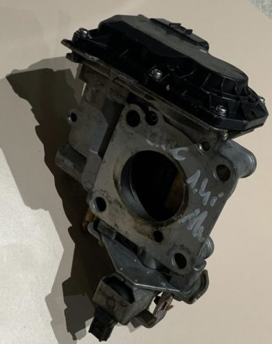 Honda Civic (8th gen) 1.4 fojtószelep