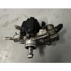   Hyundai i30 (GD), Kia Cee'd (JD) 1.4 CRDi D4FC nagynyomású szivattyú 331002a710