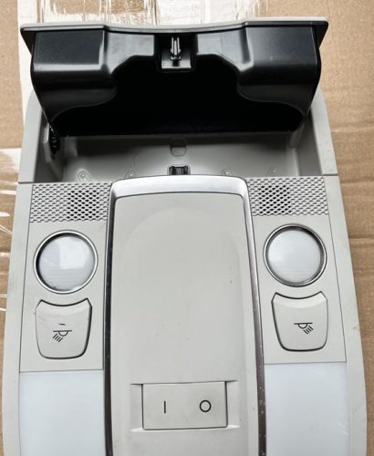 Audi A6 (C6 - 4F) olvasólámpa, szemüvegtartó 4f0947135bq