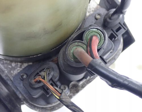 Skoda Fabia II, Volkswagen Polo V, Seat Ibiza IV szervszivattyú  6R0423156B