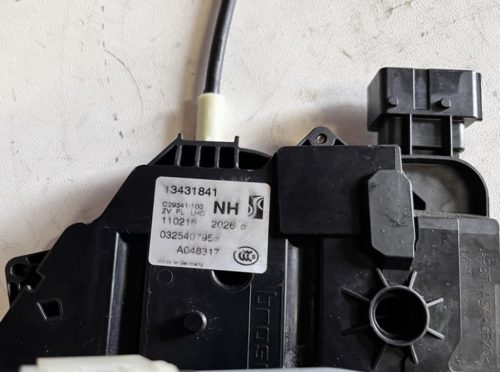 Opel Corsa E Bal első ajtózár NH 13431841