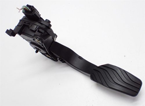 Dacia Duster II elektromos gázpedál 180108467r