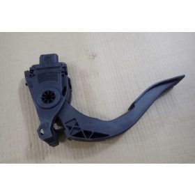   Audi A4 (B8 - 8K), Audi A5 (B8 - 8T) elektromos gázpedál 8k1721523a 6pv00950520