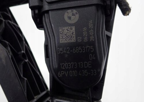 BMW 3-as F30 elektromos gázpedál 6853175