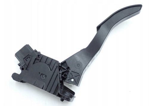 Volkswagen Passat B8 elektromos gázpedál 5Q1723503K