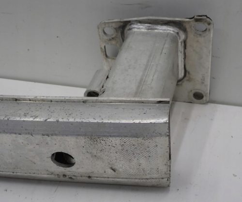 Peugeot 5008 II hátsó lökhárító merevítő