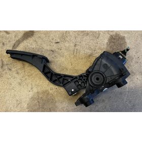 Kia Cee'd I (ED) elektromos gázpedál 32700xxxxx