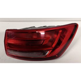 Audi A4 (B9 - 8W) kombi jobb hátsó lámpa 8w9945070