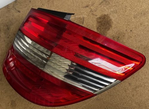 Mercedes B-osztály W245 jobb hátsó lámpa a1698202664