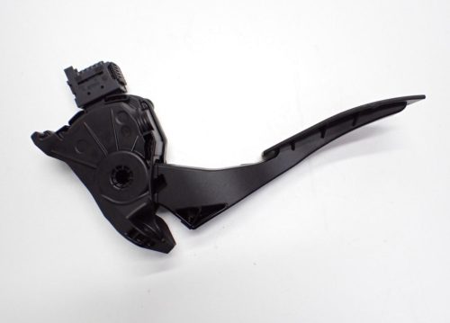 Opel Insignia A gázpedál 13237352 DG