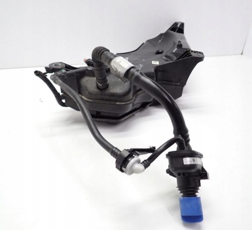 Audi A3 8Y AdBlue tartály, AdBlue szivattyú 5Q0131877AA 5WA131877G 5WA131877C