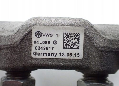 Audi A4 (B8 - 8K) 2.0 TDI CNH railcső, nyomásszabályzó 04l089g