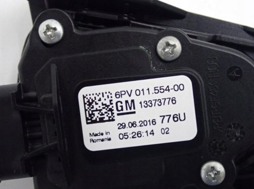 Opel Astra K elektromos gázpedál 13373776
