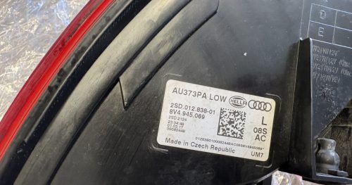 Audi A3 (8V) Facelift Sportback bal hátsó lámpa 8V4945069