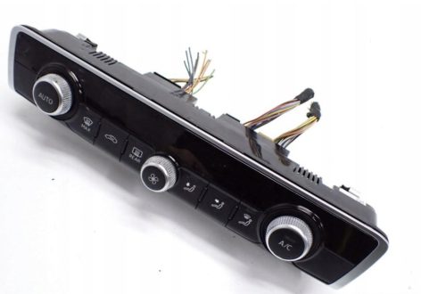 Audi A3 (8V) klímapanel 8V0820043M