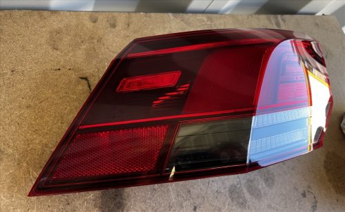 Volkswagen Golf VIII bal hátsó làmpa 5h0945095c