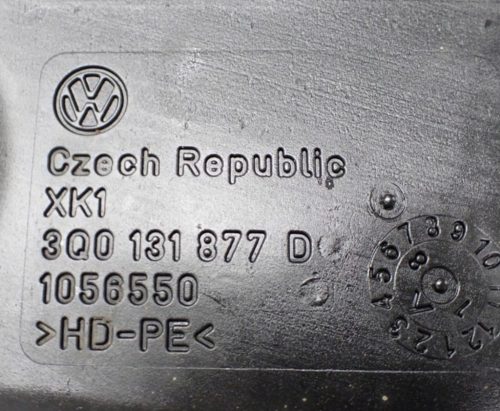 Skoda Superb III 2.0 TDI Adblue tartály, Adblue szivattyú 5Q0131969F 3Q0131877D