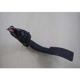   Audi A4 (B8 - 8K), Audi A5 (B8 - 8T) elektromos gázpedál 8k1723523 6pv00950501